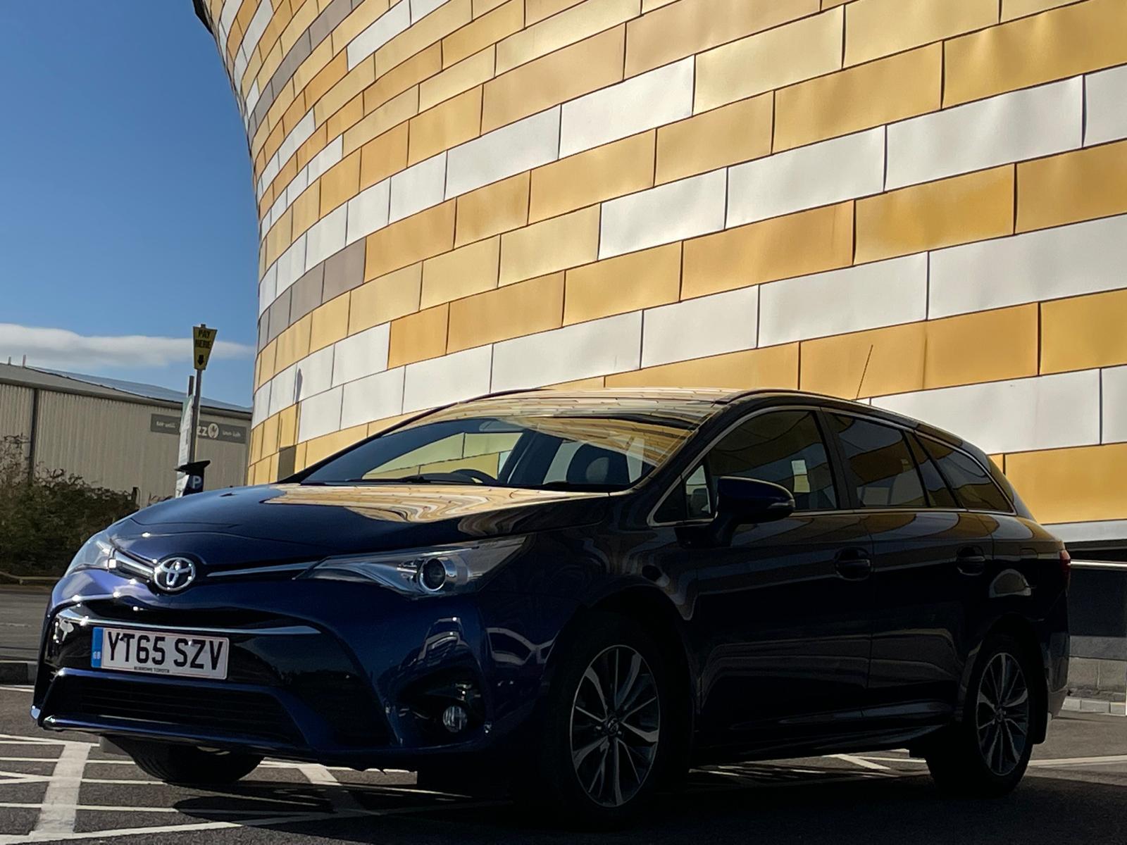 Toyota Avensis 2.0 D-4D Business Edition Plus Touring Sports 5dr Diesel Manual Euro 6 (s/s) (143 ps)