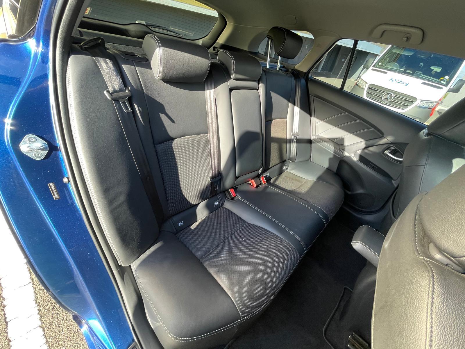 Toyota Avensis 2.0 D-4D Business Edition Plus Touring Sports 5dr Diesel Manual Euro 6 (s/s) (143 ps)