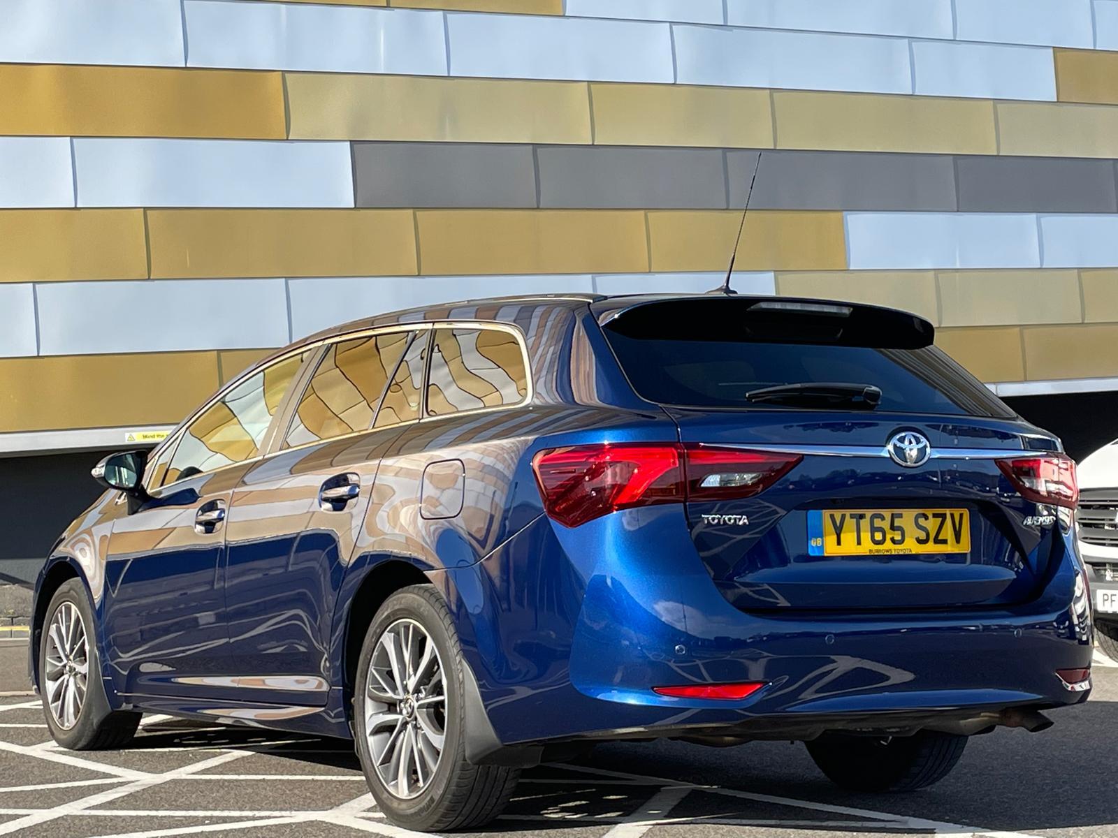 Toyota Avensis 2.0 D-4D Business Edition Plus Touring Sports 5dr Diesel Manual Euro 6 (s/s) (143 ps)