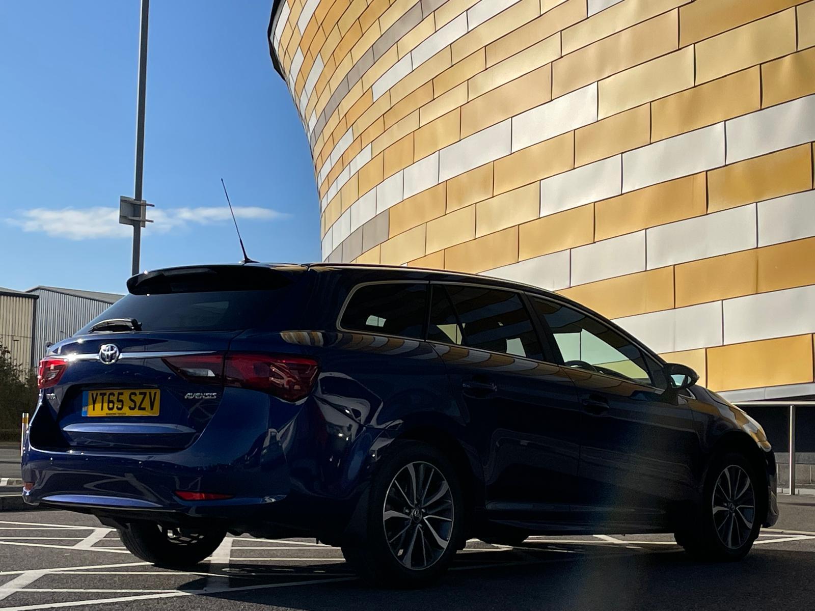 Toyota Avensis 2.0 D-4D Business Edition Plus Touring Sports 5dr Diesel Manual Euro 6 (s/s) (143 ps)