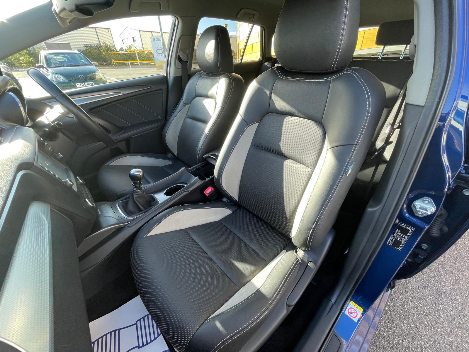 Toyota Avensis 2.0 D-4D Business Edition Plus Touring Sports 5dr Diesel Manual Euro 6 (s/s) (143 ps)