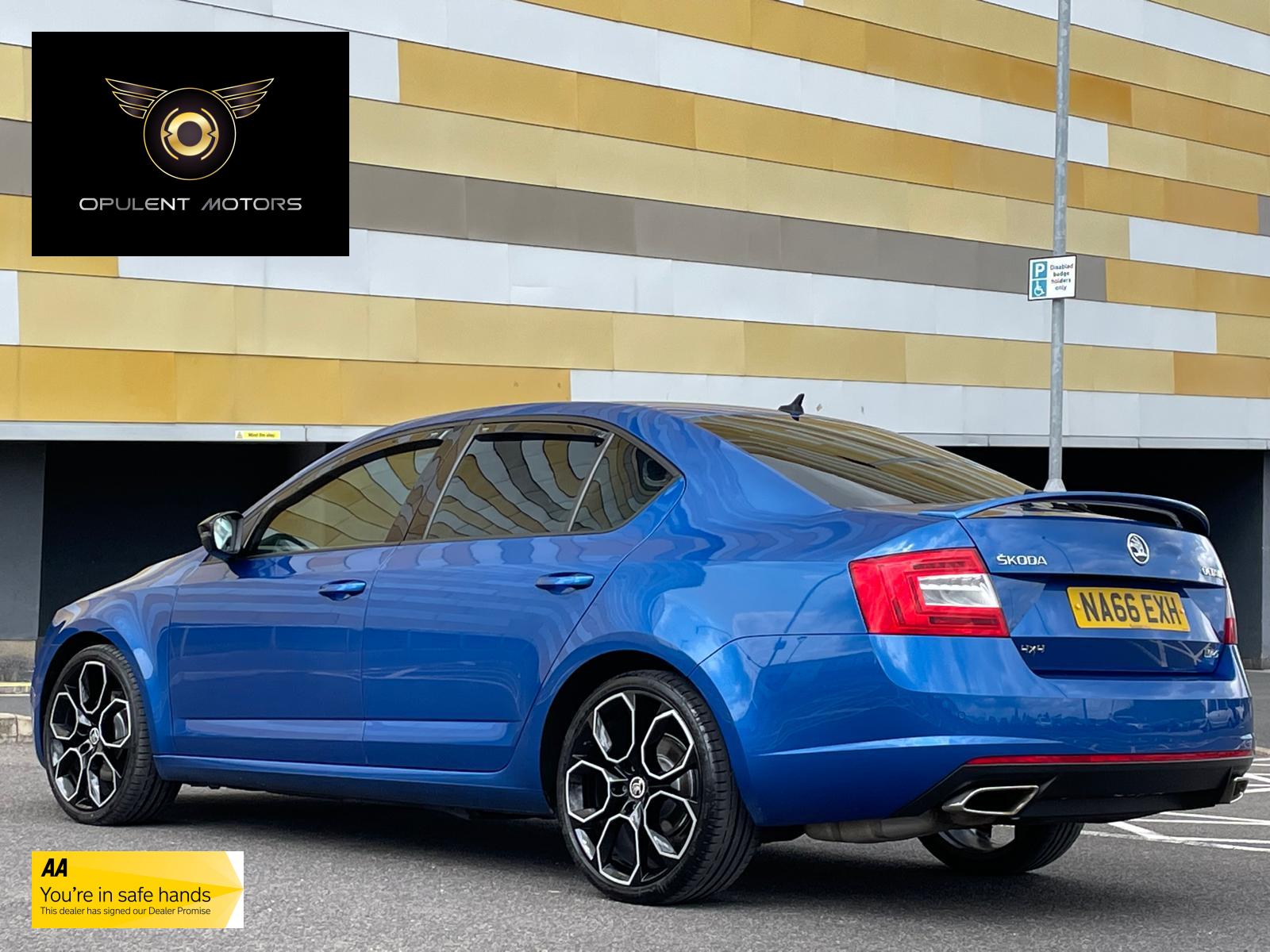 Skoda Octavia 2.0 TDI vRS Hatchback 5dr Diesel DSG 4WD Euro 6 (s/s) (184 ps)