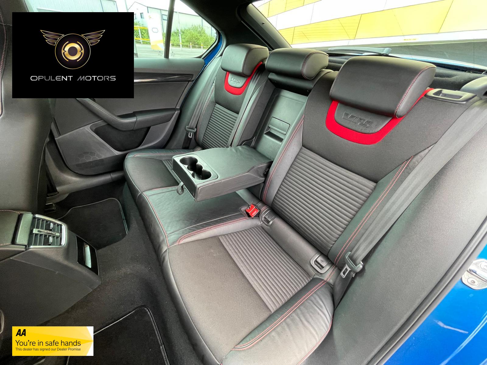 Skoda Octavia 2.0 TDI vRS Hatchback 5dr Diesel DSG 4WD Euro 6 (s/s) (184 ps)