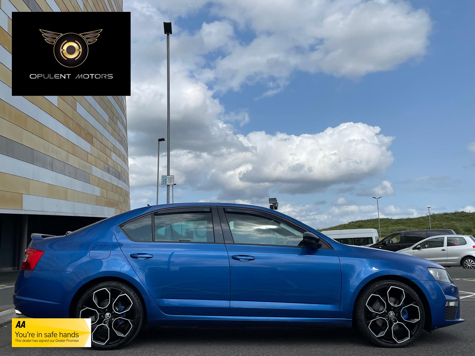 Skoda Octavia 2.0 TDI vRS Hatchback 5dr Diesel DSG 4WD Euro 6 (s/s) (184 ps)