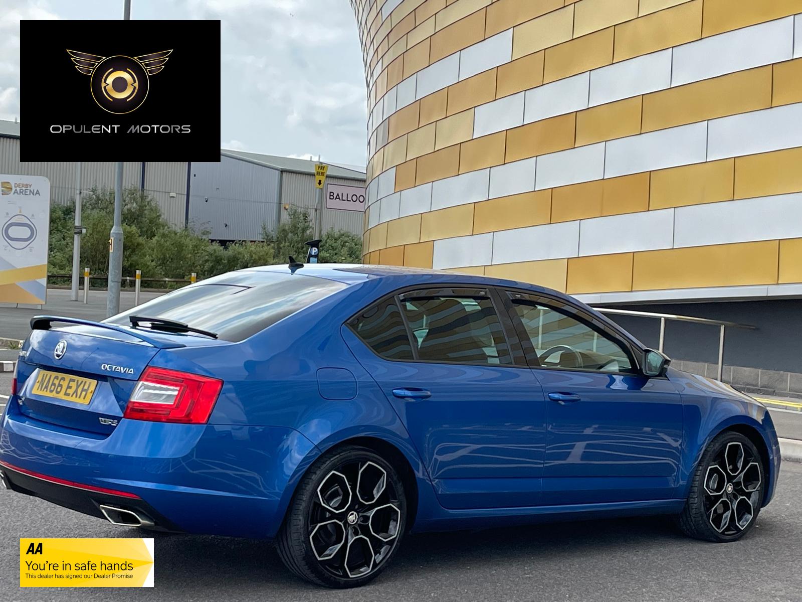 Skoda Octavia 2.0 TDI vRS Hatchback 5dr Diesel DSG 4WD Euro 6 (s/s) (184 ps)