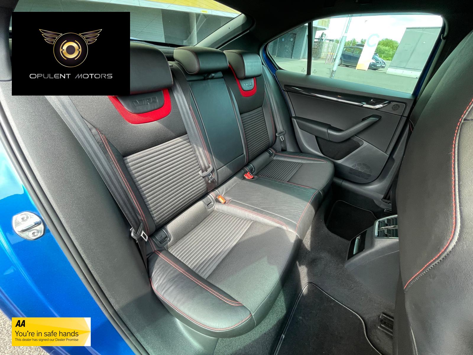 Skoda Octavia 2.0 TDI vRS Hatchback 5dr Diesel DSG 4WD Euro 6 (s/s) (184 ps)