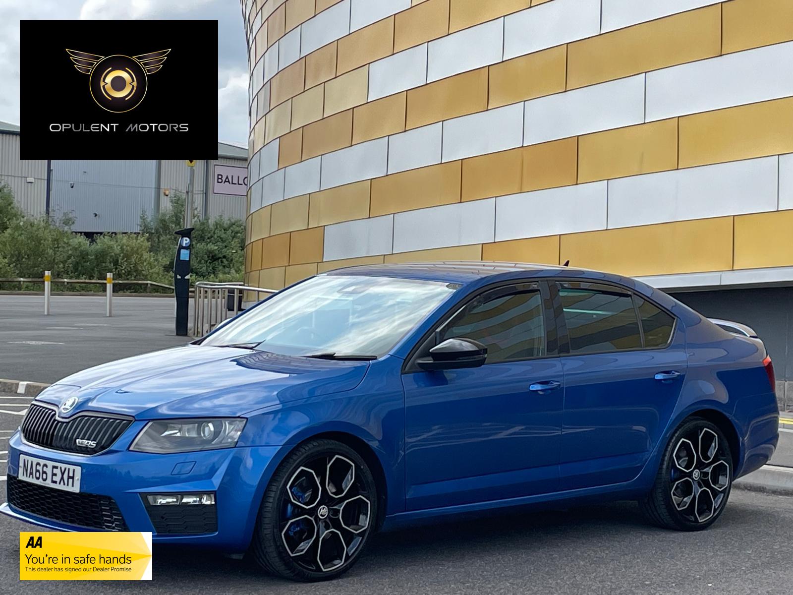 Skoda Octavia 2.0 TDI vRS Hatchback 5dr Diesel DSG 4WD Euro 6 (s/s) (184 ps)