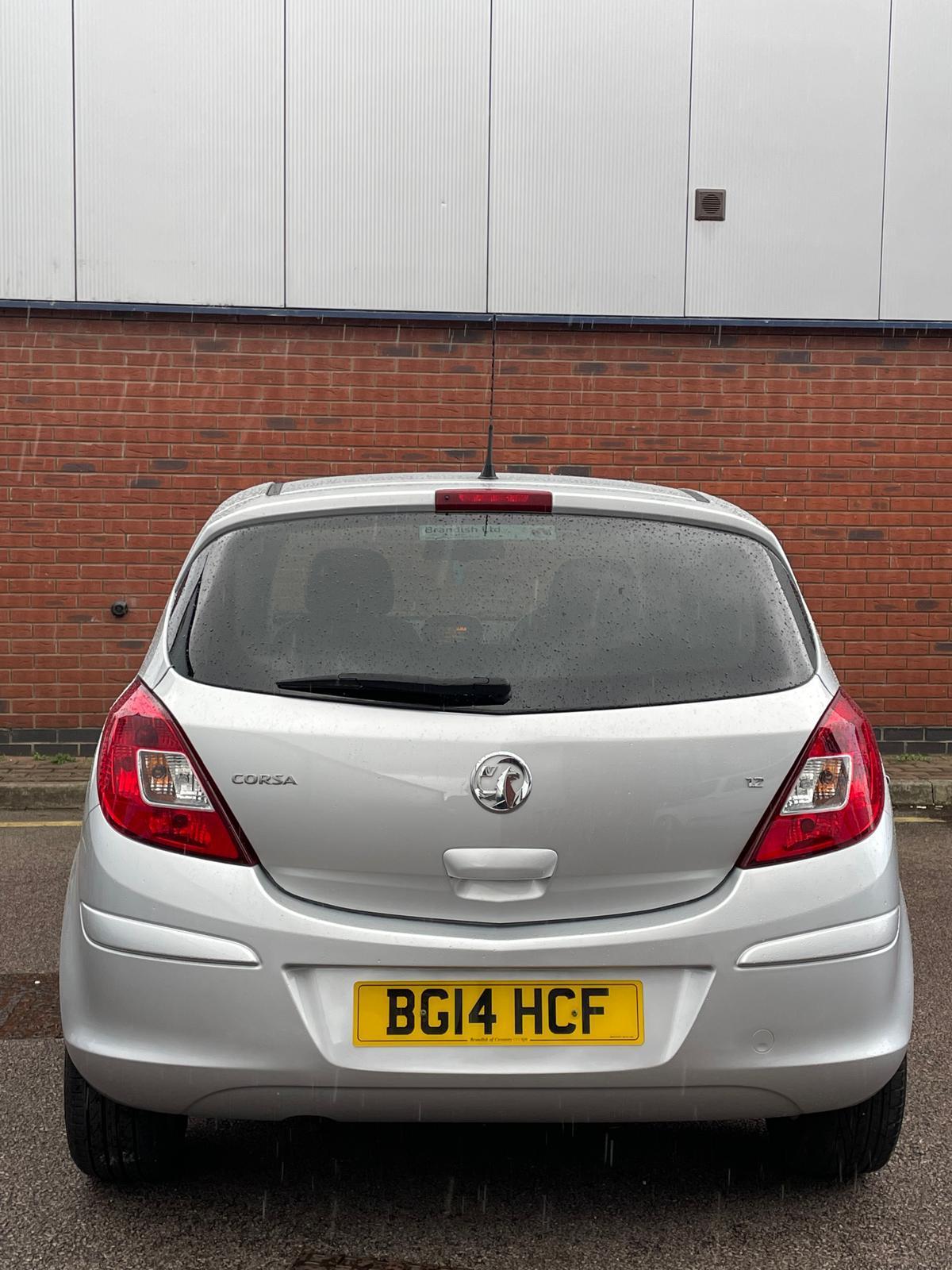 Vauxhall Corsa 1.2 16V SE Hatchback 5dr Petrol Manual Euro 5 (85 ps)