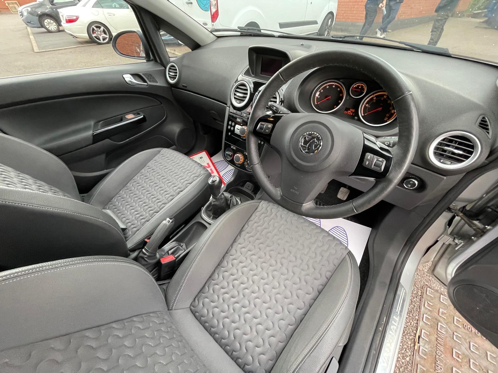 Vauxhall Corsa 1.2 16V SE Hatchback 5dr Petrol Manual Euro 5 (85 ps)
