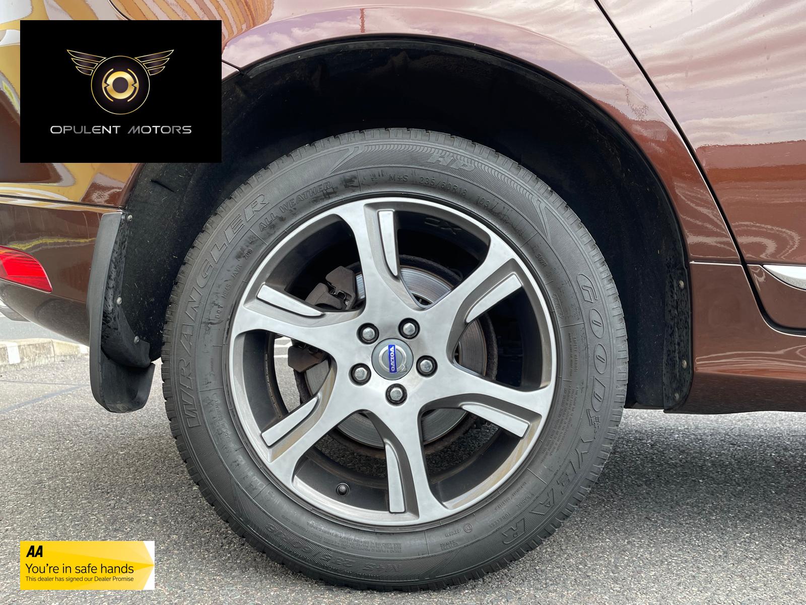 Volvo XC60 2.4 D4 SE Lux Nav SUV 5dr Diesel Geartronic AWD Euro 5 (181 ps)