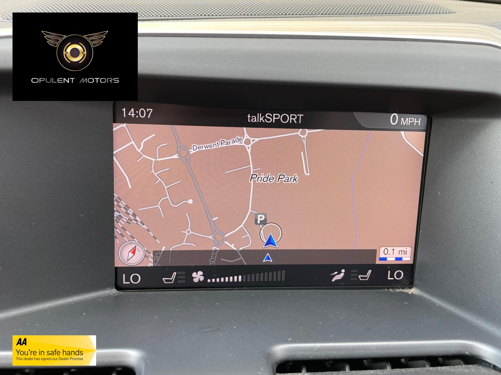 Volvo XC60 2.4 D4 SE Lux Nav SUV 5dr Diesel Geartronic AWD Euro 5 (181 ps)