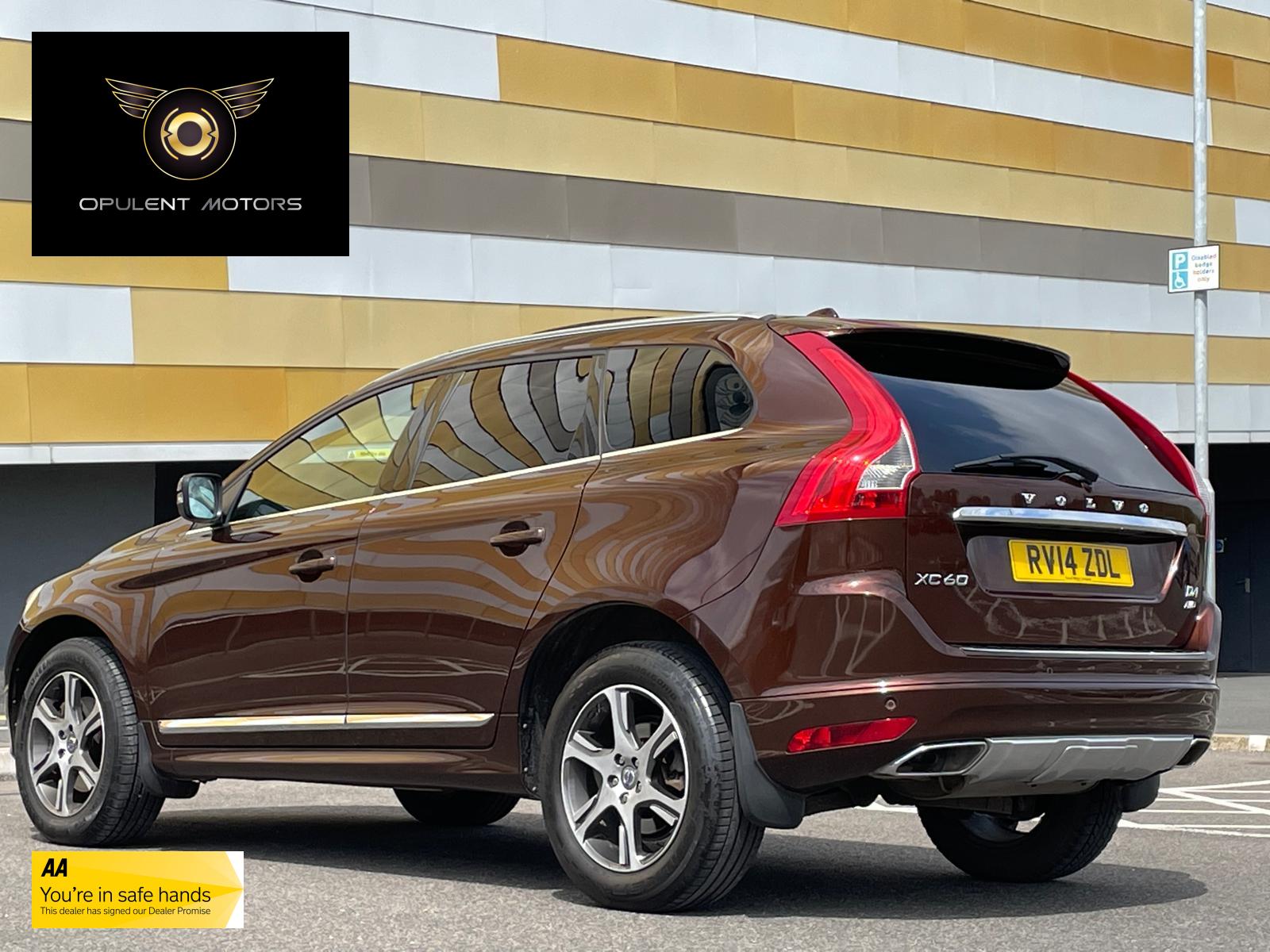 Volvo XC60 2.4 D4 SE Lux Nav SUV 5dr Diesel Geartronic AWD Euro 5 (181 ps)