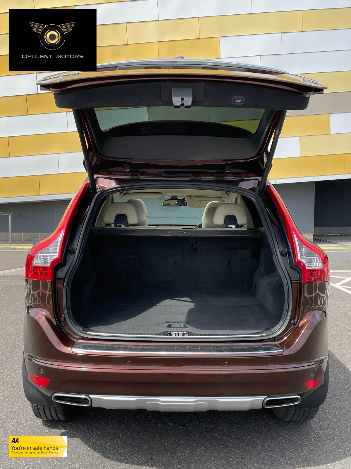 Volvo XC60 2.4 D4 SE Lux Nav SUV 5dr Diesel Geartronic AWD Euro 5 (181 ps)