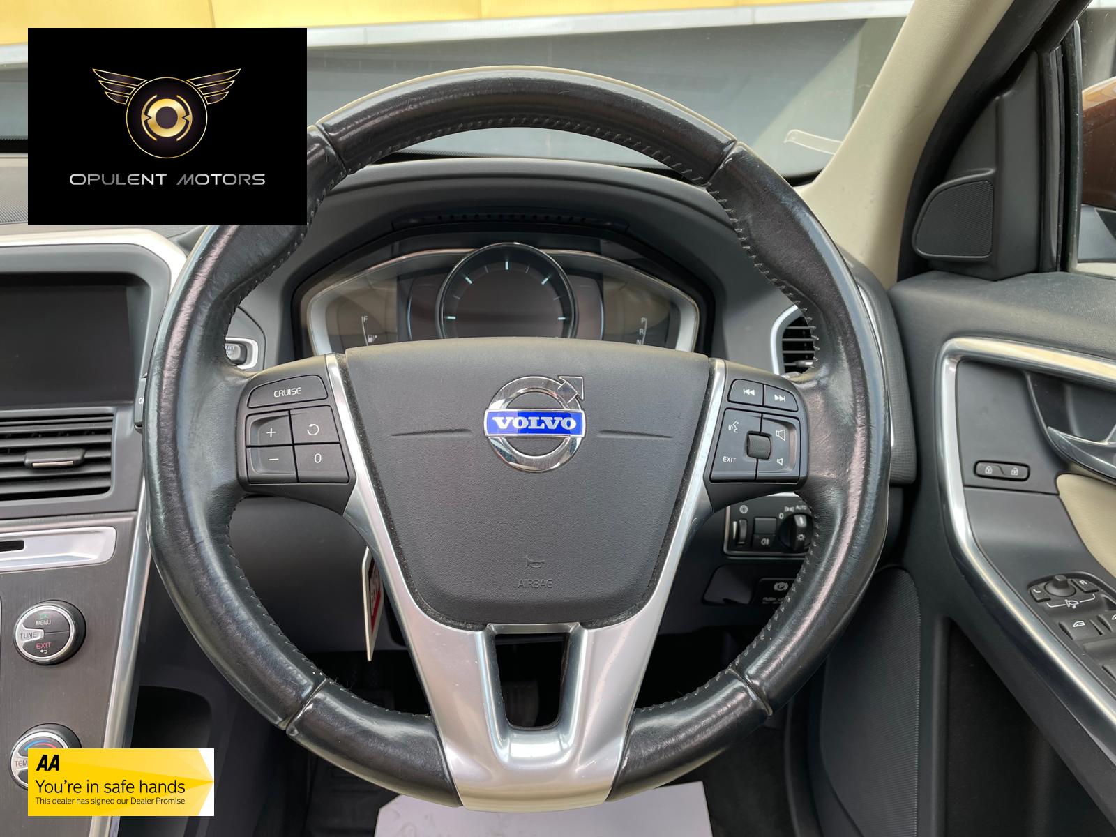 Volvo XC60 2.4 D4 SE Lux Nav SUV 5dr Diesel Geartronic AWD Euro 5 (181 ps)
