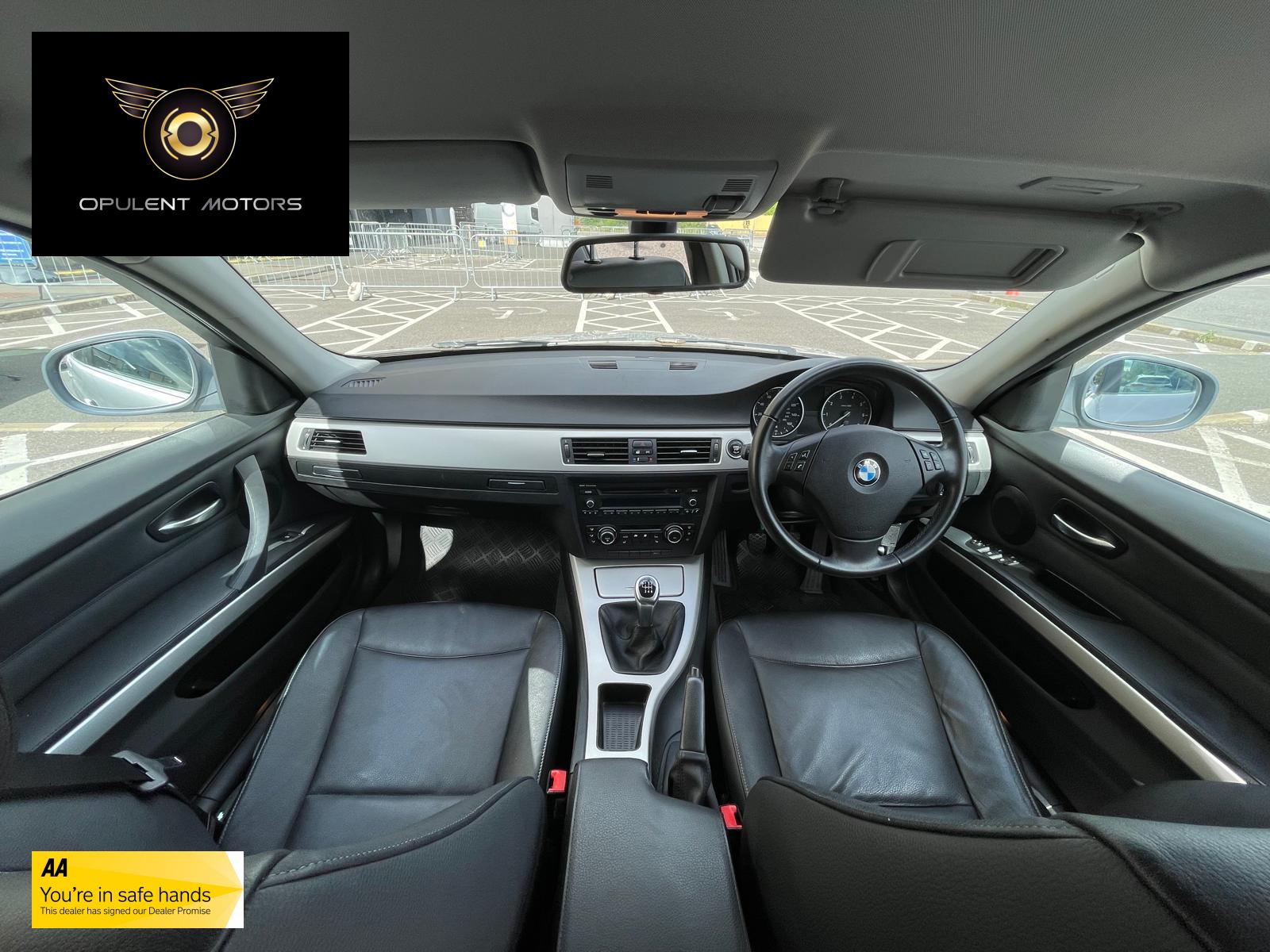 BMW 3 Series 2.0 318i SE Touring 5dr Petrol Manual Euro 5 (143 ps)