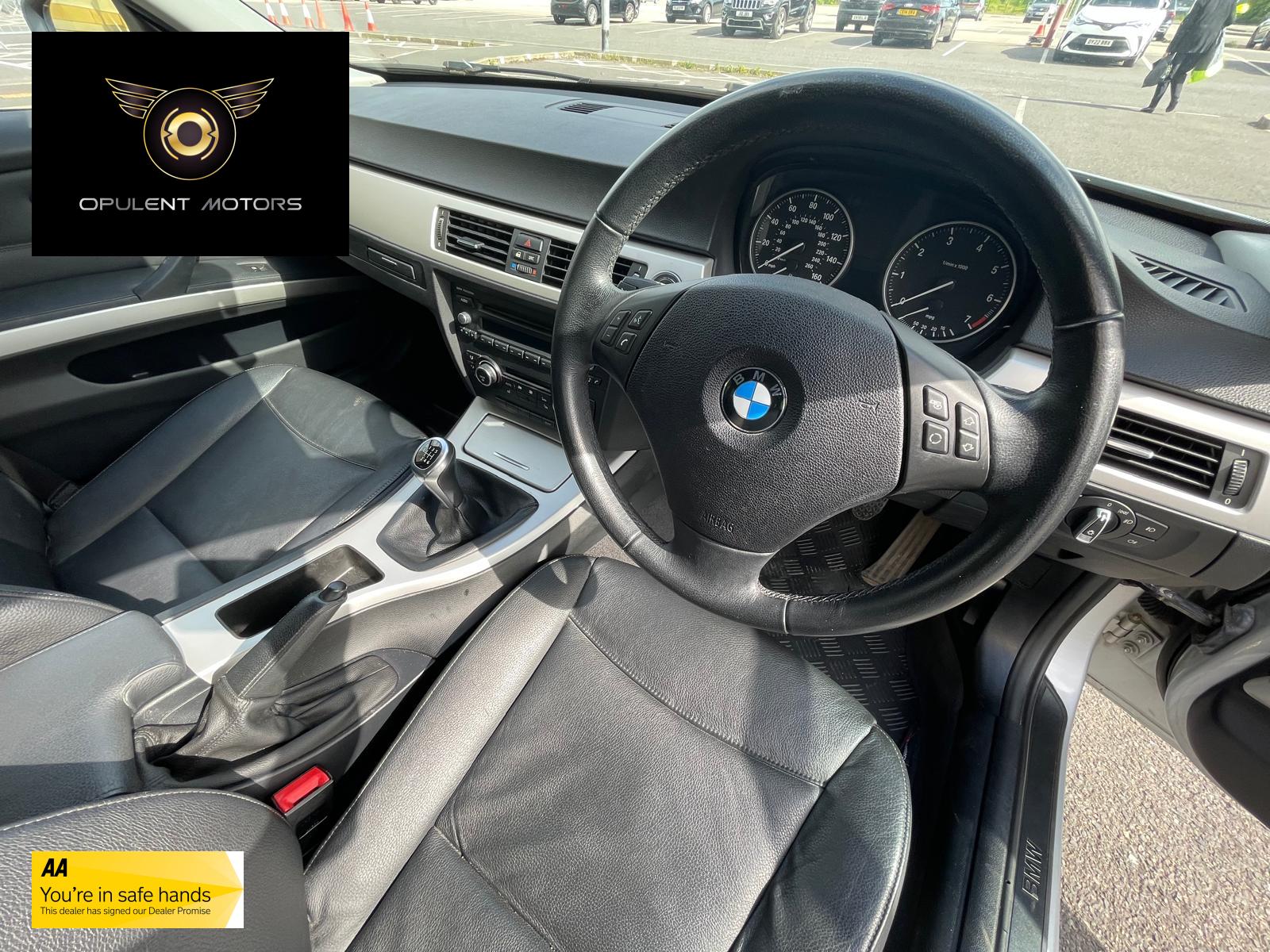 BMW 3 Series 2.0 318i SE Touring 5dr Petrol Manual Euro 5 (143 ps)