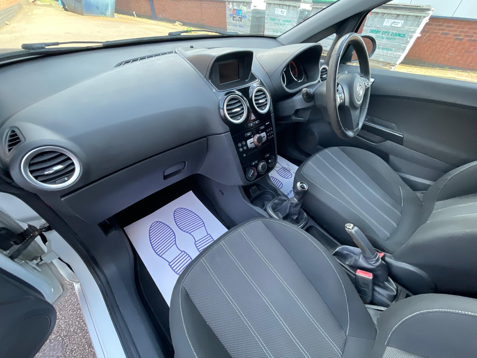 Vauxhall Corsa 1.2 16V Limited Edition Hatchback 3dr Petrol Manual Euro 5 (85 ps)