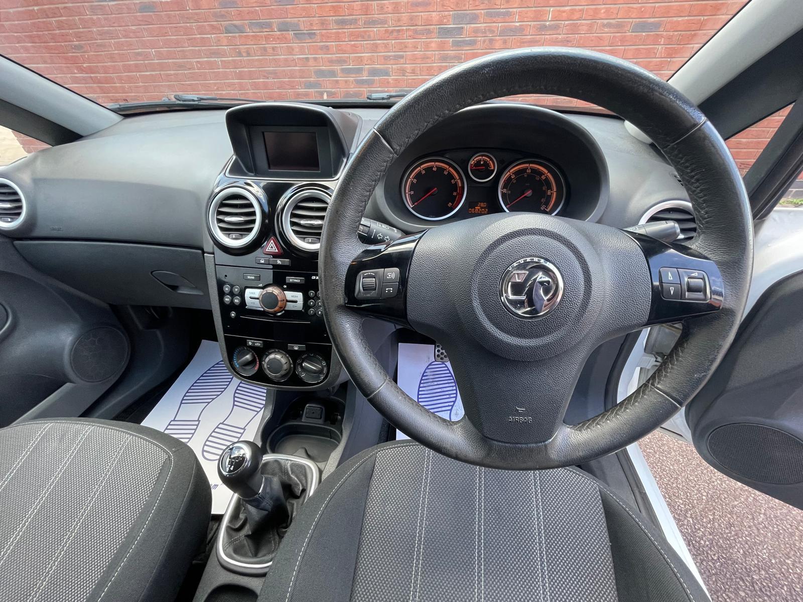 Vauxhall Corsa 1.2 16V Limited Edition Hatchback 3dr Petrol Manual Euro 5 (85 ps)