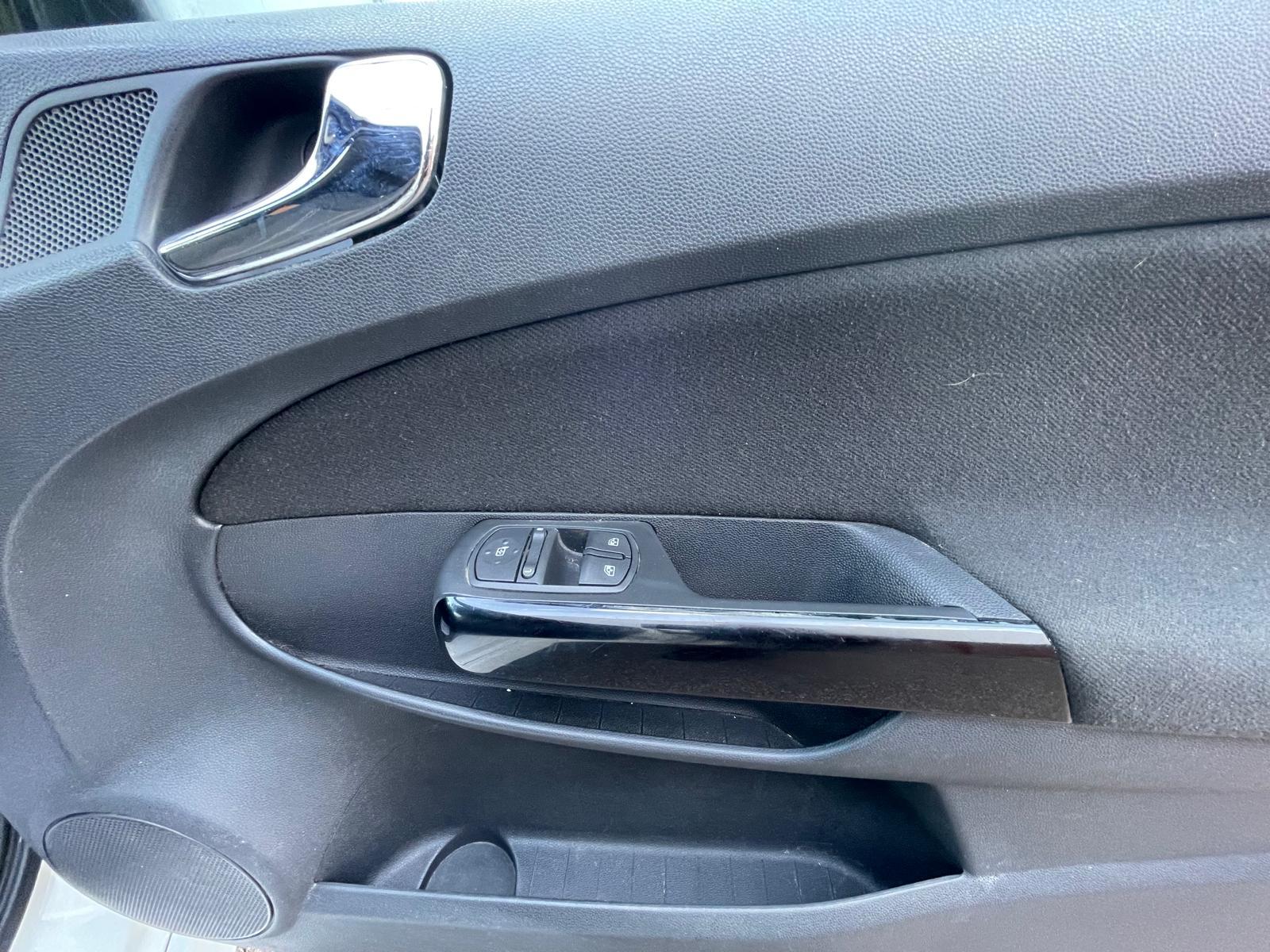 Vauxhall Corsa 1.2 16V Limited Edition Hatchback 3dr Petrol Manual Euro 5 (85 ps)