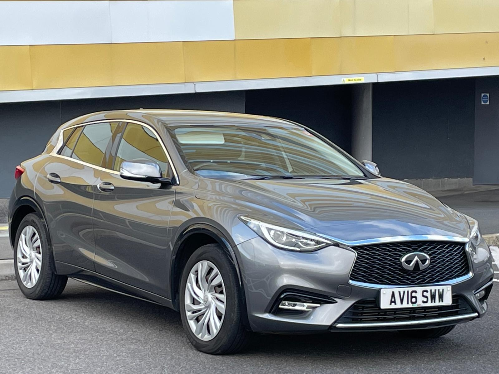 Infiniti Q30 1.5d SE Hatchback 5dr Diesel Manual Euro 6 (s/s) (109 ps)