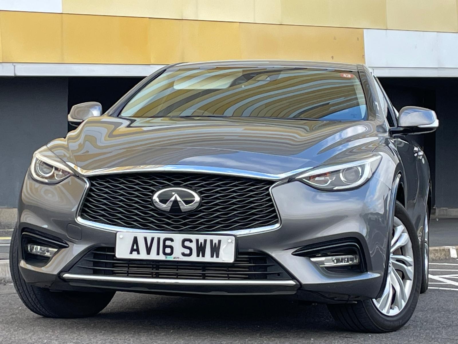 Infiniti Q30 1.5d SE Hatchback 5dr Diesel Manual Euro 6 (s/s) (109 ps)