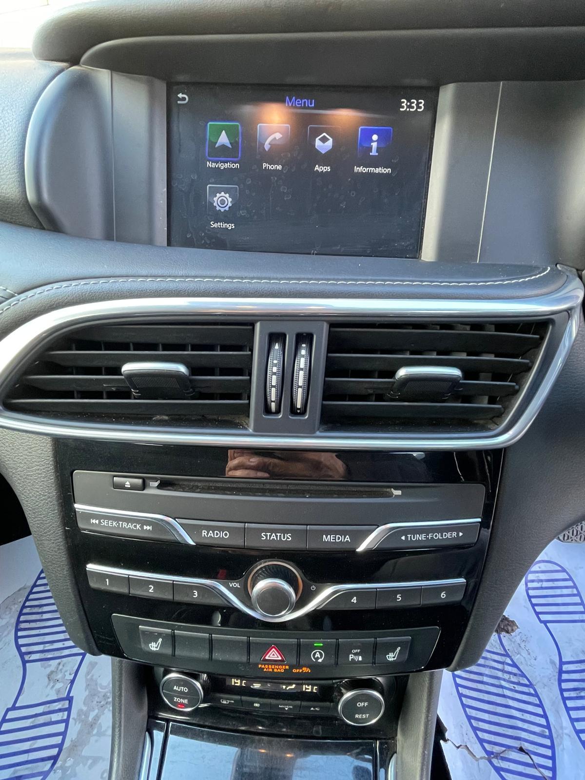 Infiniti Q30 1.5d SE Hatchback 5dr Diesel Manual Euro 6 (s/s) (109 ps)