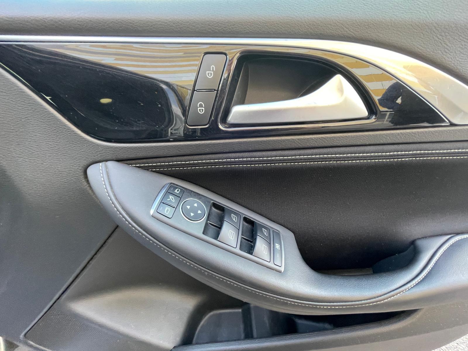 Infiniti Q30 1.5d SE Hatchback 5dr Diesel Manual Euro 6 (s/s) (109 ps)