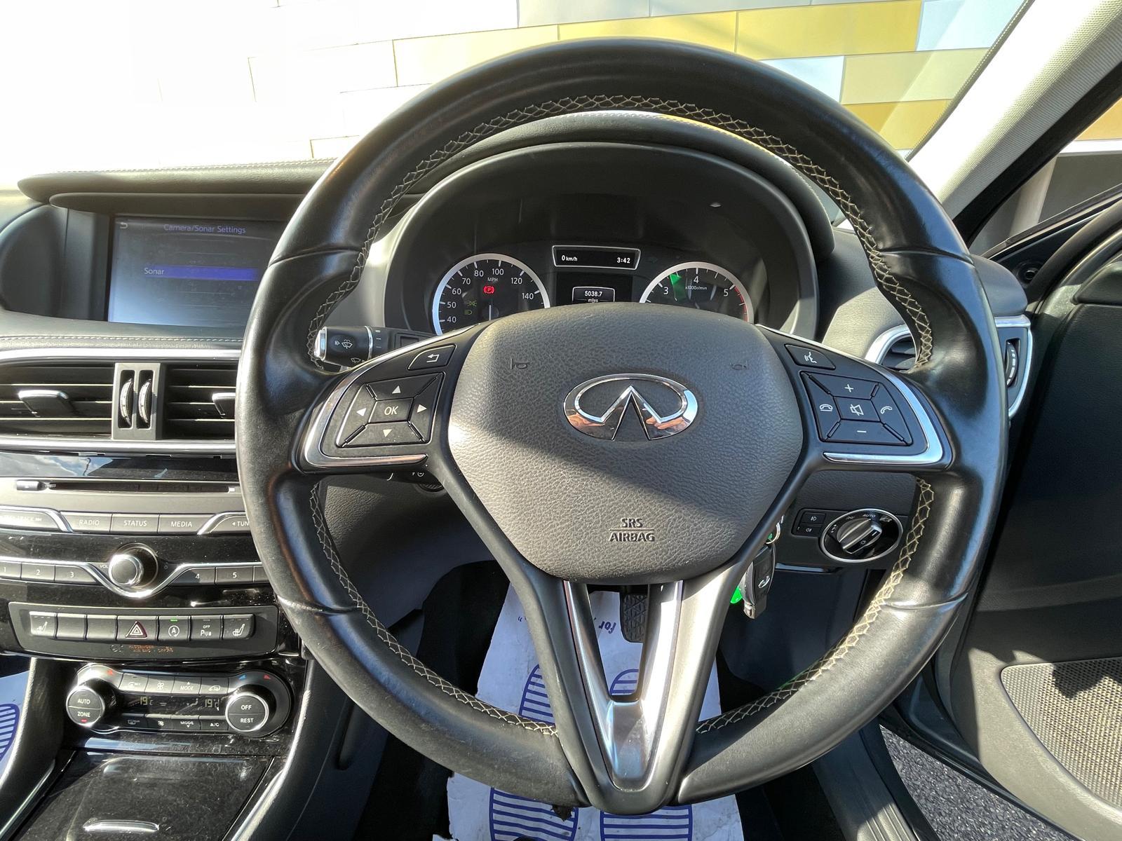 Infiniti Q30 1.5d SE Hatchback 5dr Diesel Manual Euro 6 (s/s) (109 ps)