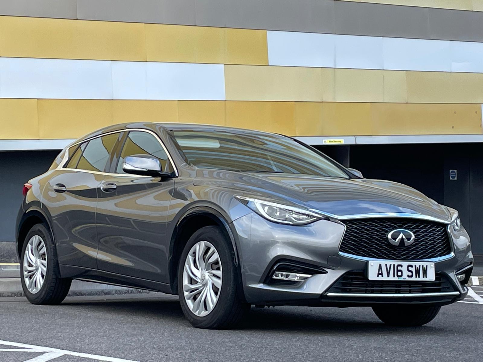 Infiniti Q30 1.5d SE Hatchback 5dr Diesel Manual Euro 6 (s/s) (109 ps)