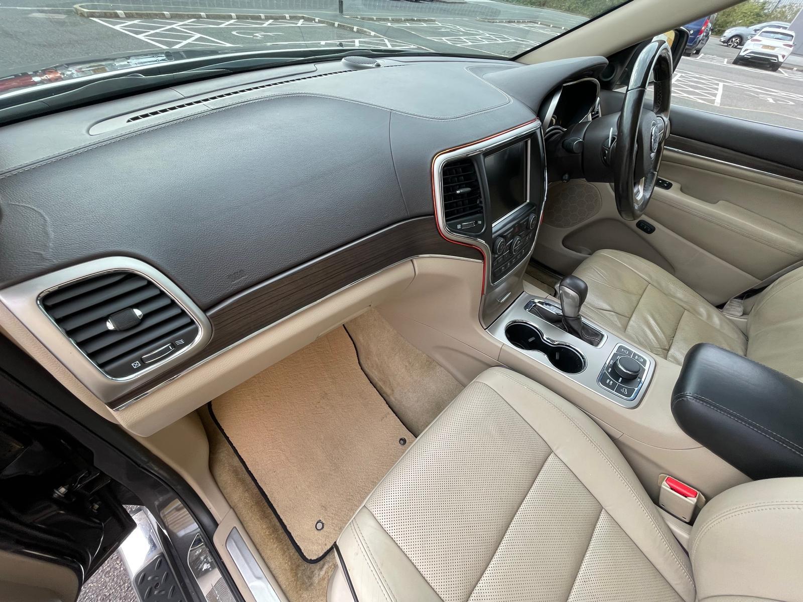 Jeep Grand Cherokee 3.0 V6 CRD Overland SUV 5dr Diesel Auto 4WD Euro 6 (247 bhp)