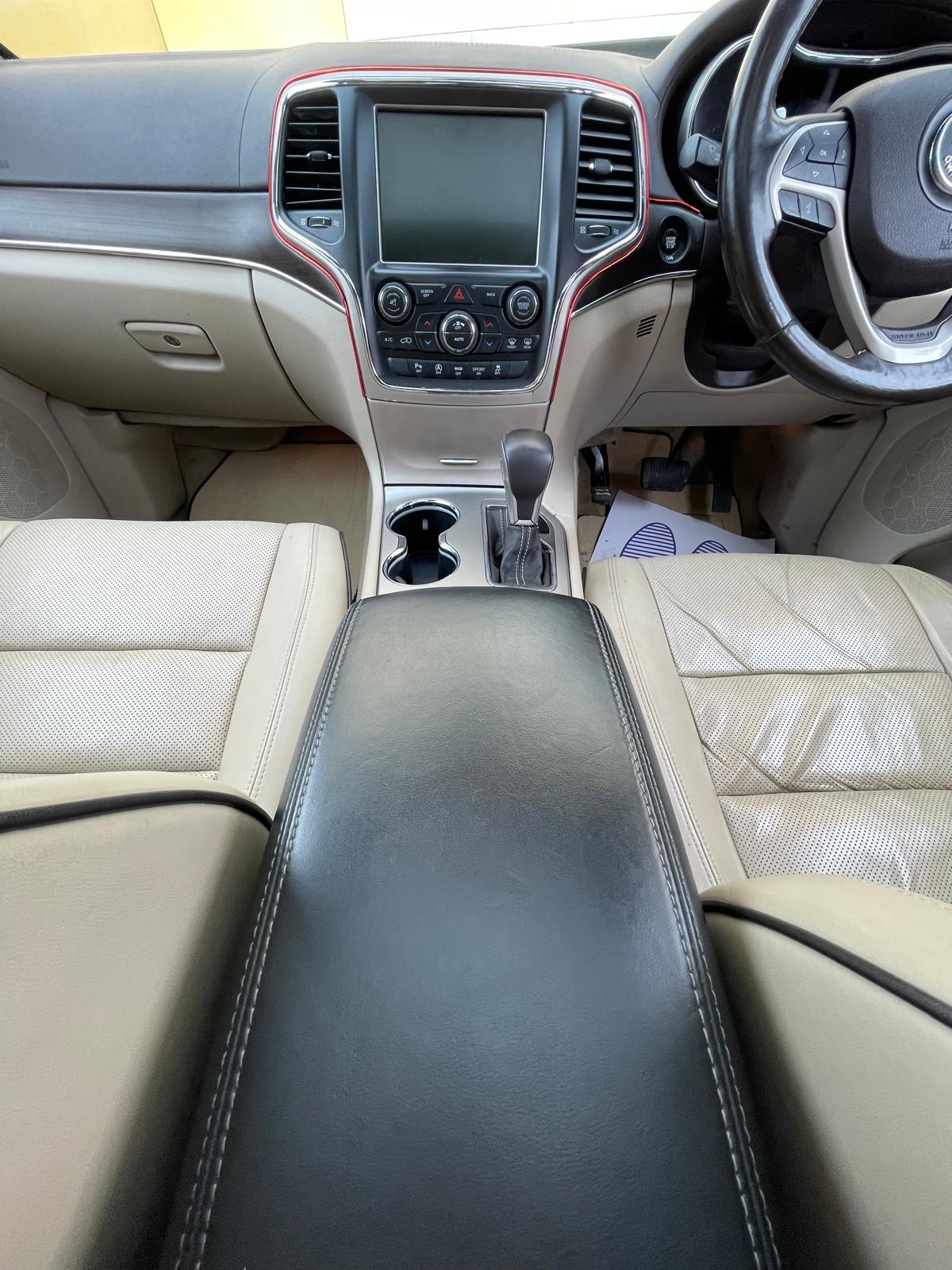 Jeep Grand Cherokee 3.0 V6 CRD Overland SUV 5dr Diesel Auto 4WD Euro 6 (247 bhp)