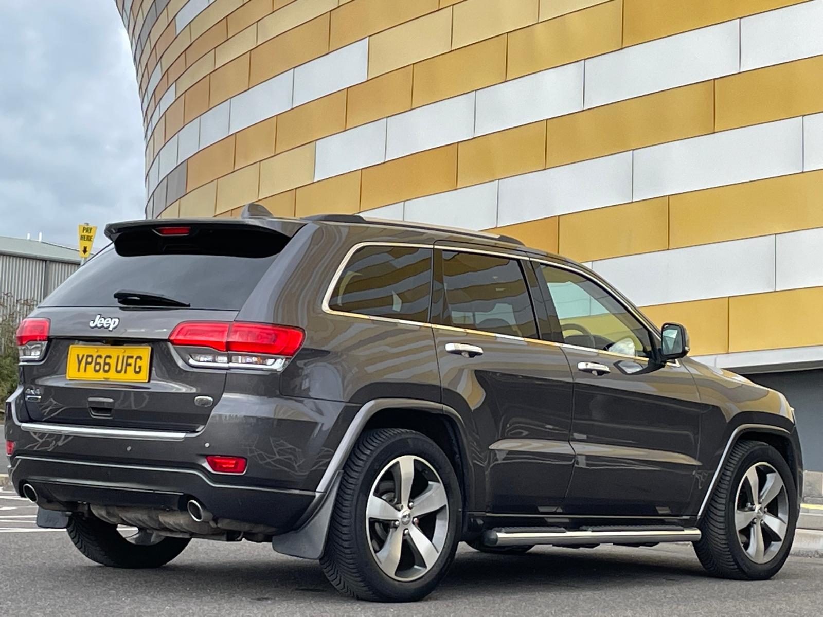 Jeep Grand Cherokee 3.0 V6 CRD Overland SUV 5dr Diesel Auto 4WD Euro 6 (247 bhp)