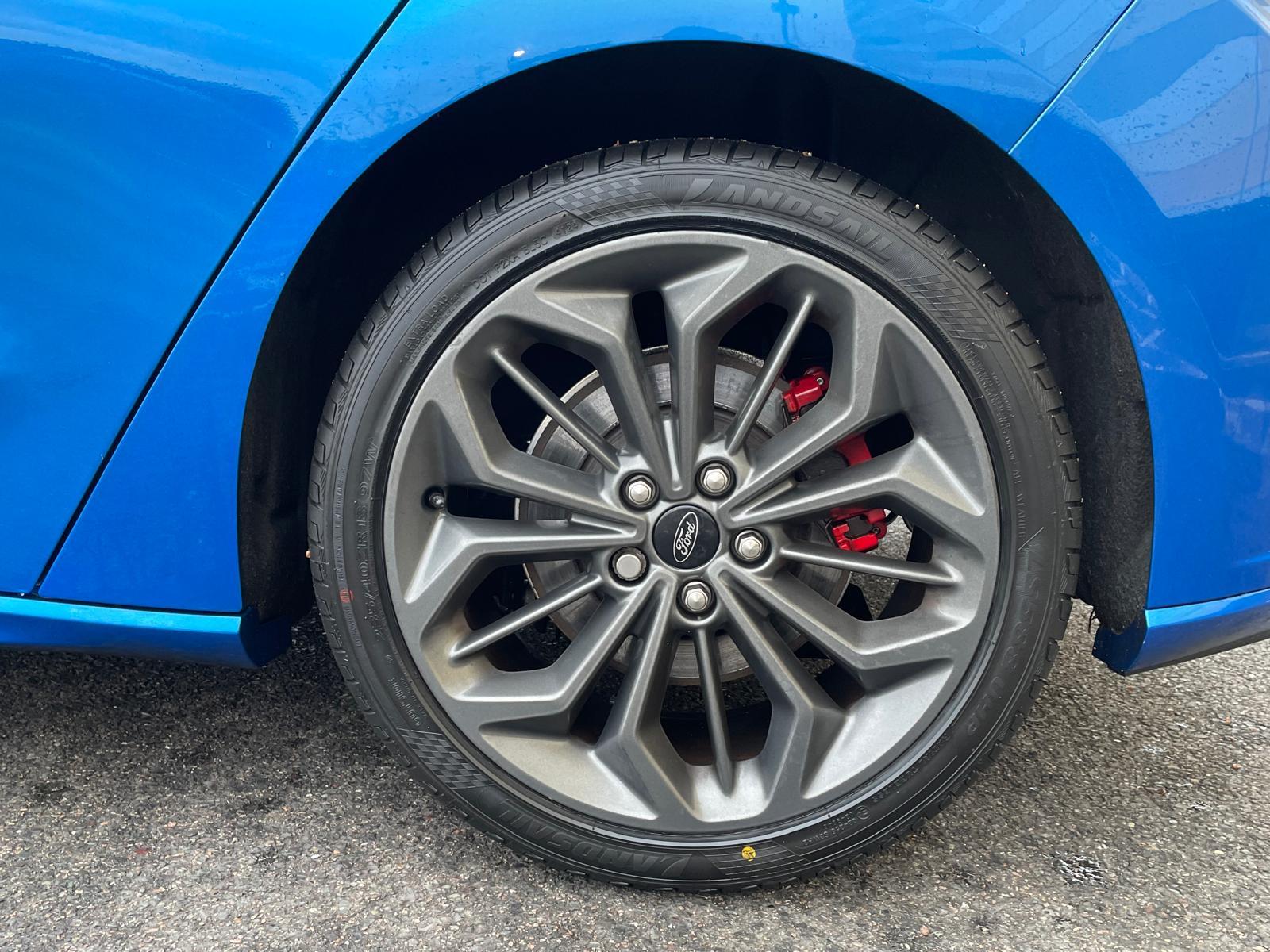 Ford Focus 1.5T EcoBoost ST-Line X Hatchback 5dr Petrol Auto Euro 6 (s/s) (182 ps)