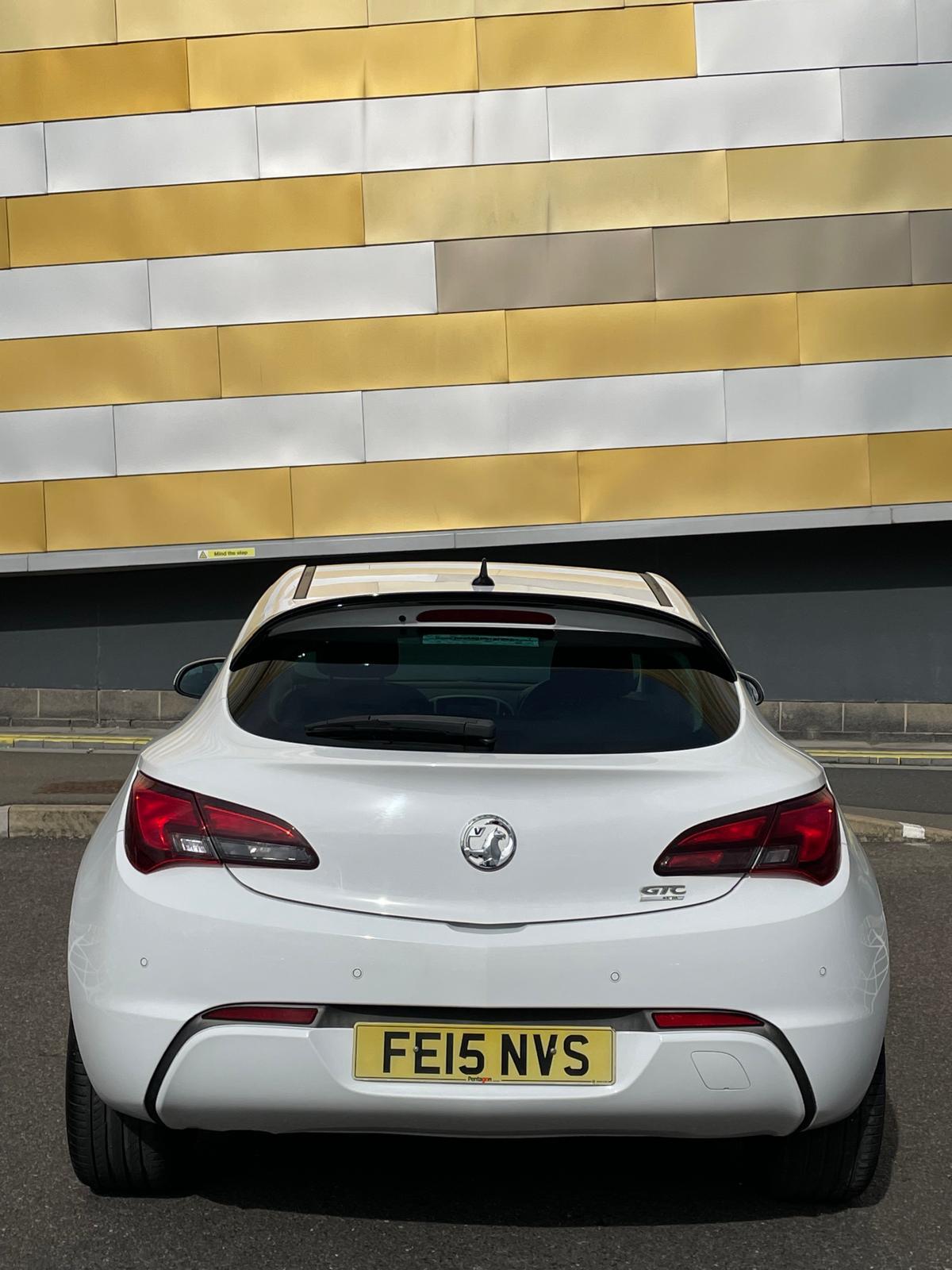 Vauxhall Astra GTC 1.6 CDTi ecoFLEX Limited Edition Coupe 3dr Diesel Manual Euro 6 (s/s) (136 ps)