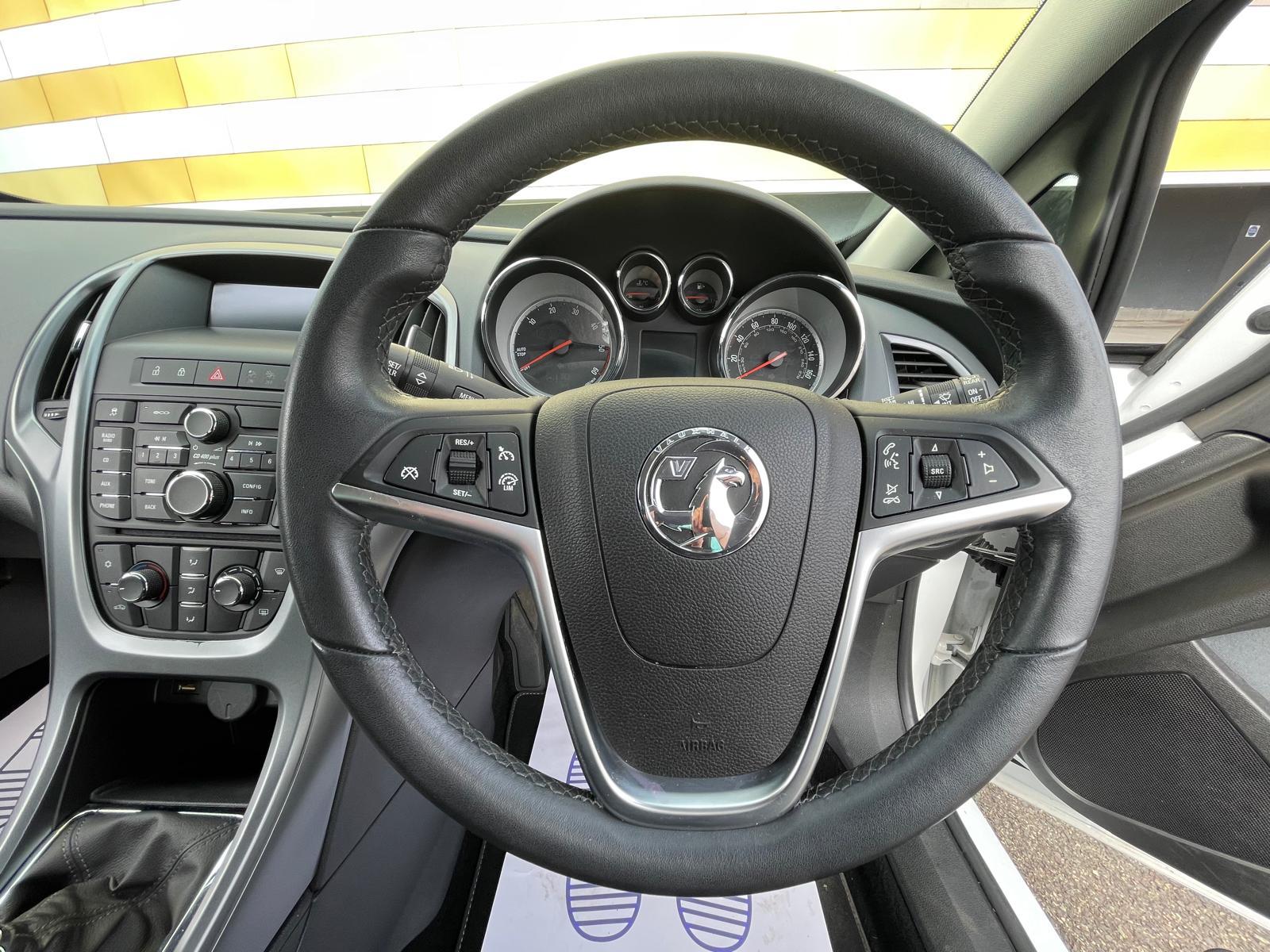 Vauxhall Astra GTC 1.6 CDTi ecoFLEX Limited Edition Coupe 3dr Diesel Manual Euro 6 (s/s) (136 ps)
