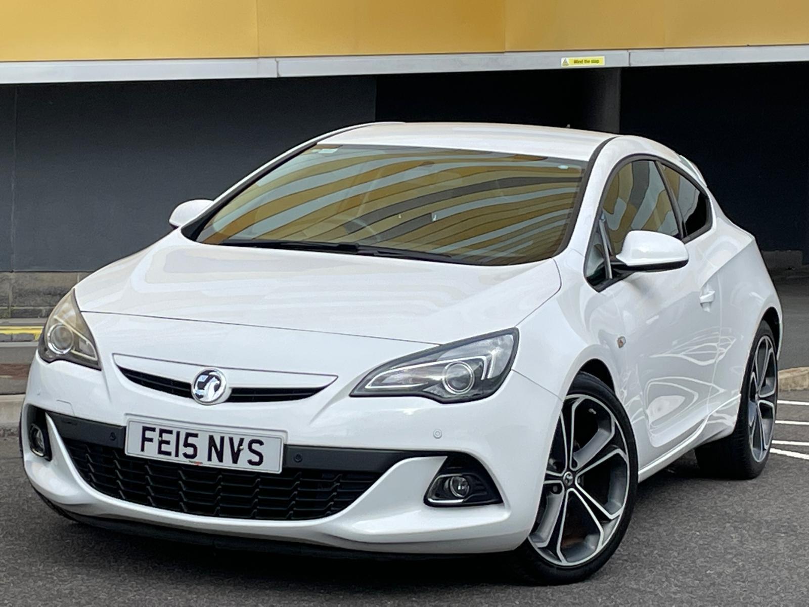 Vauxhall Astra GTC 1.6 CDTi ecoFLEX Limited Edition Coupe 3dr Diesel Manual Euro 6 (s/s) (136 ps)