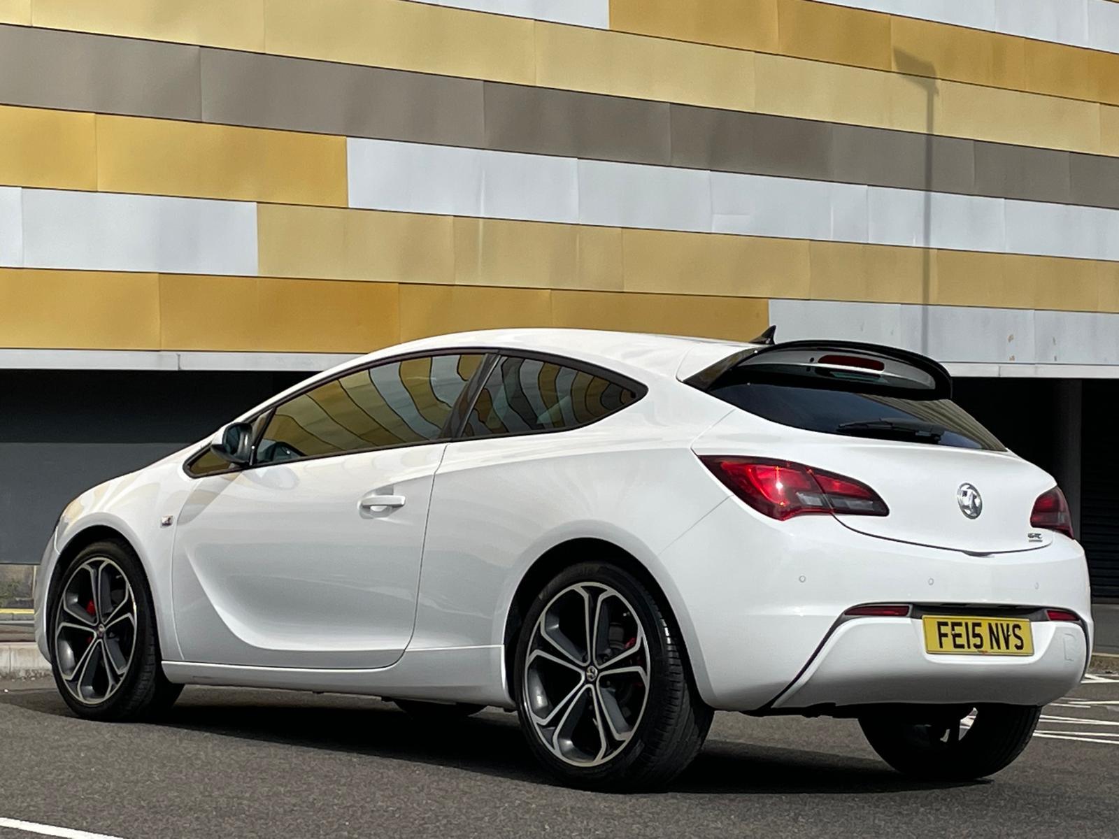 Vauxhall Astra GTC 1.6 CDTi ecoFLEX Limited Edition Coupe 3dr Diesel Manual Euro 6 (s/s) (136 ps)