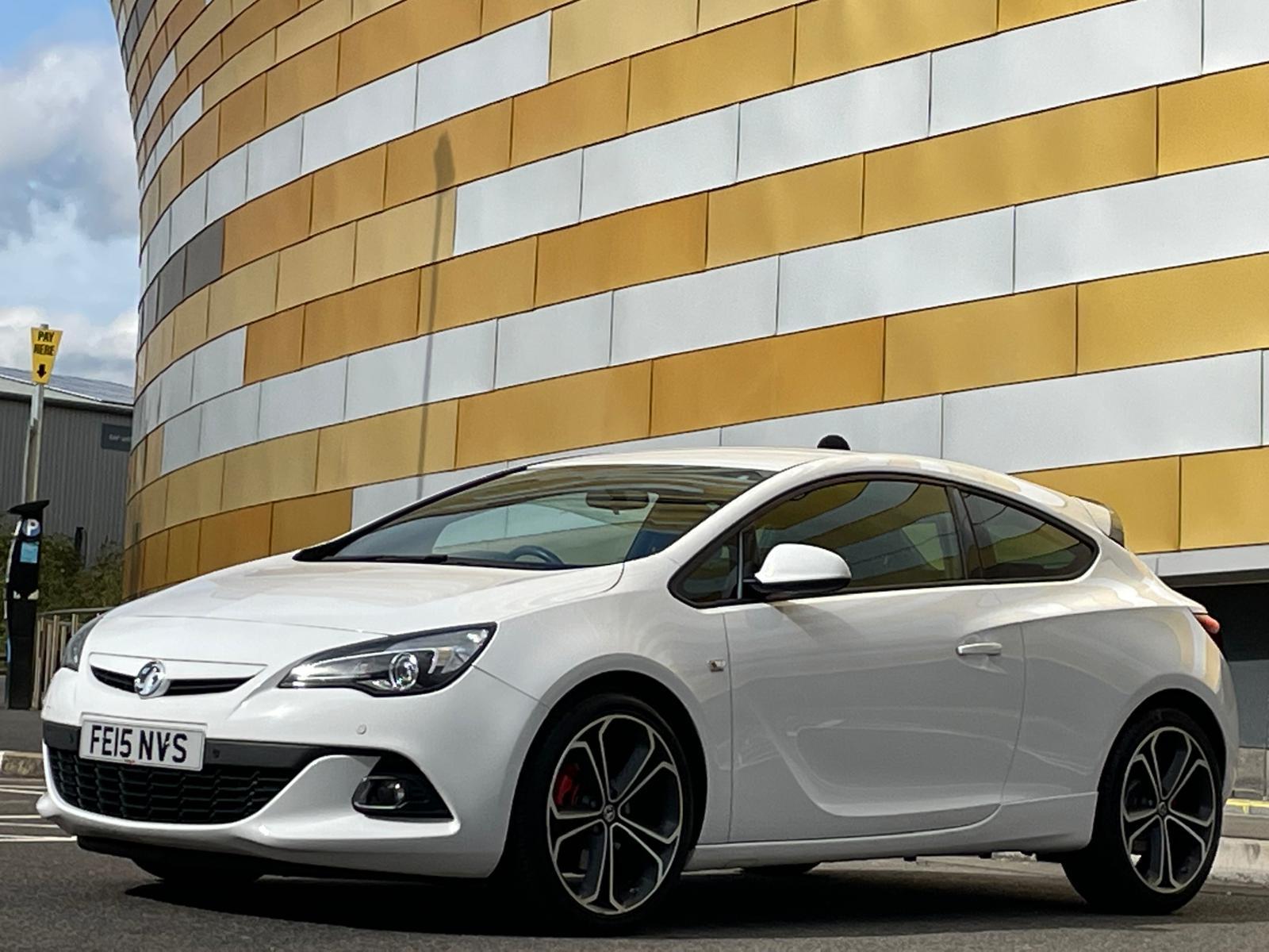 Vauxhall Astra GTC 1.6 CDTi ecoFLEX Limited Edition Coupe 3dr Diesel Manual Euro 6 (s/s) (136 ps)