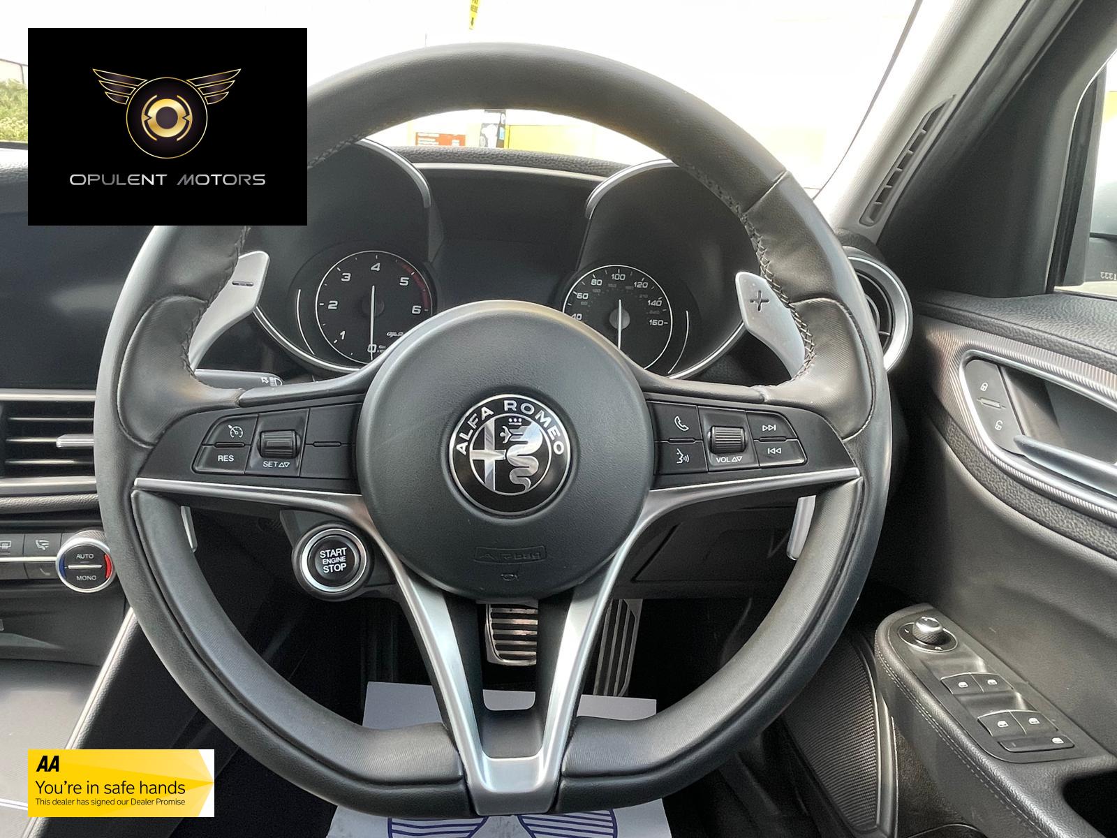 Alfa Romeo Giulia 2.2 TD Speciale Saloon 4dr Diesel Auto Euro 6 (s/s) (180 ps)