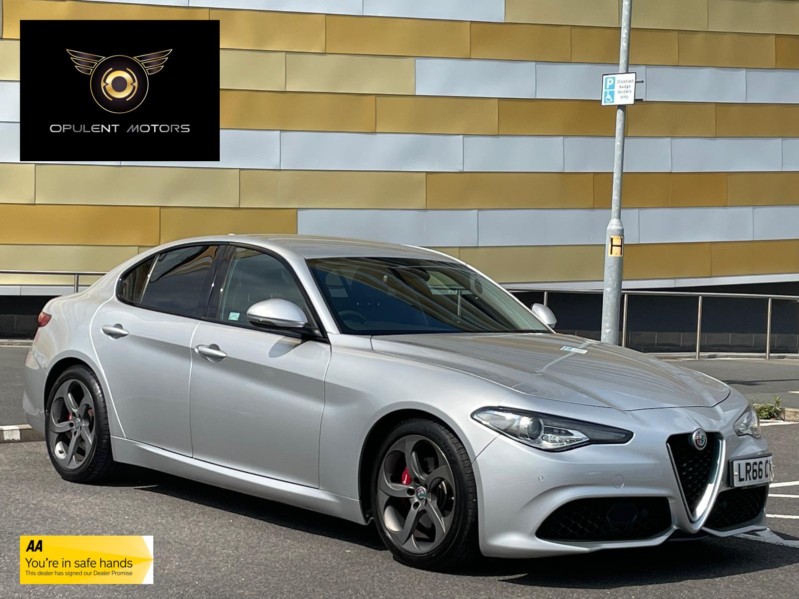 Alfa Romeo Giulia 2.2 TD Speciale Saloon 4dr Diesel Auto Euro 6 (s/s) (180 ps)