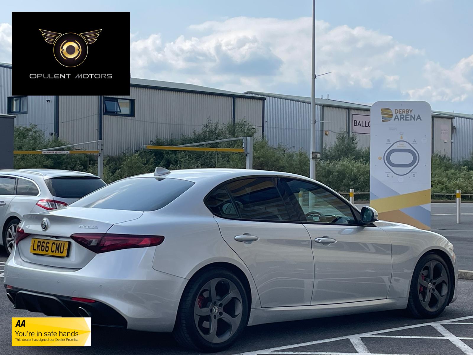 Alfa Romeo Giulia 2.2 TD Speciale Saloon 4dr Diesel Auto Euro 6 (s/s) (180 ps)