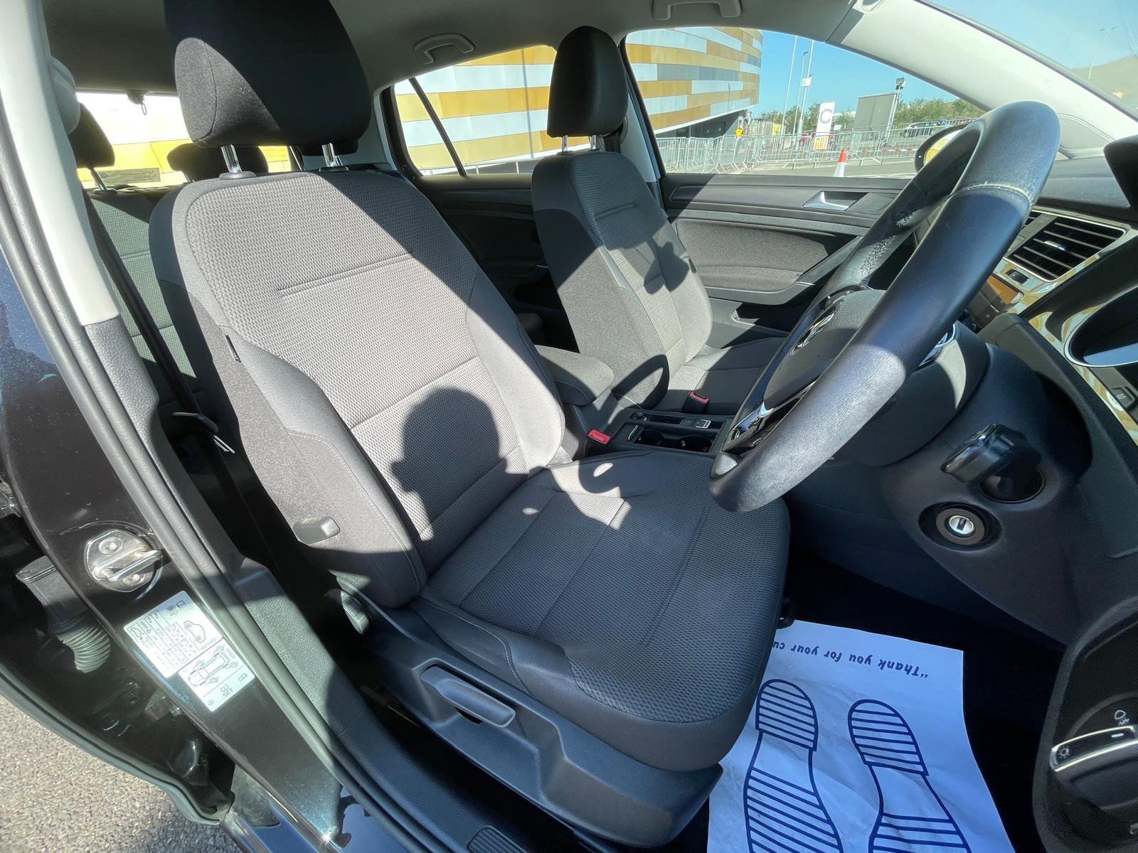 Volkswagen Golf 1.4 TSI SE Nav Hatchback 5dr Petrol DSG Euro 6 (s/s) (125 ps)