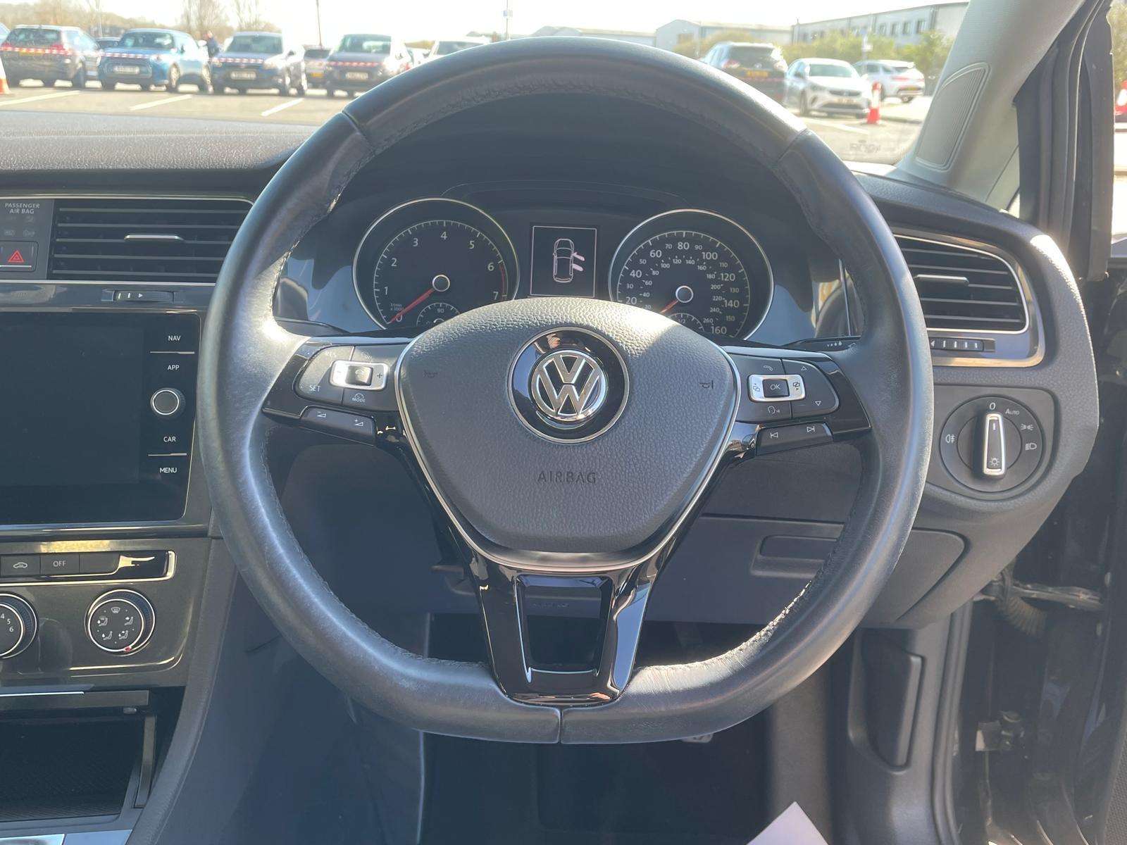 Volkswagen Golf 1.4 TSI SE Nav Hatchback 5dr Petrol DSG Euro 6 (s/s) (125 ps)