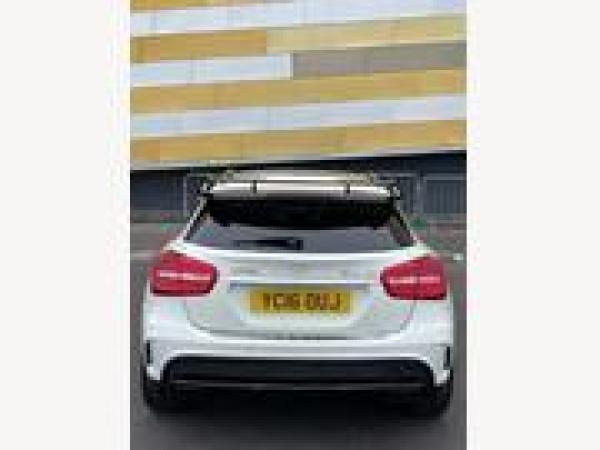 Mercedes-Benz GLA Class 2.0 GLA45 AMG (Premium) SUV 5dr Petrol SpdS DCT 4MATIC Euro 6 (s/s) (381 ps)