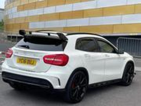 Mercedes-Benz GLA Class 2.0 GLA45 AMG (Premium) SUV 5dr Petrol SpdS DCT 4MATIC Euro 6 (s/s) (381 ps)