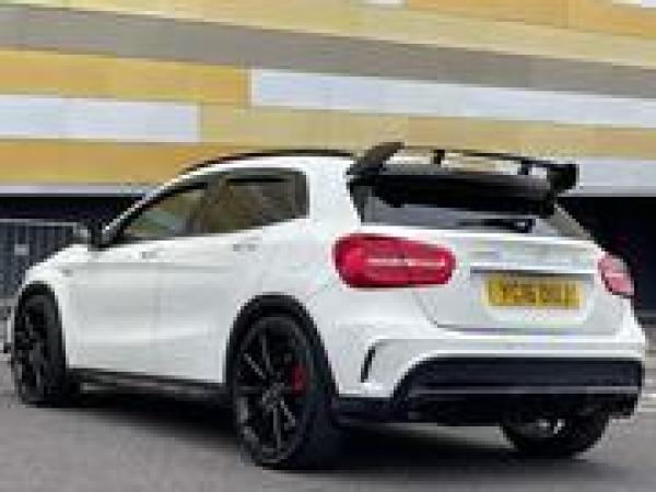 Mercedes-Benz GLA Class 2.0 GLA45 AMG (Premium) SUV 5dr Petrol SpdS DCT 4MATIC Euro 6 (s/s) (381 ps)