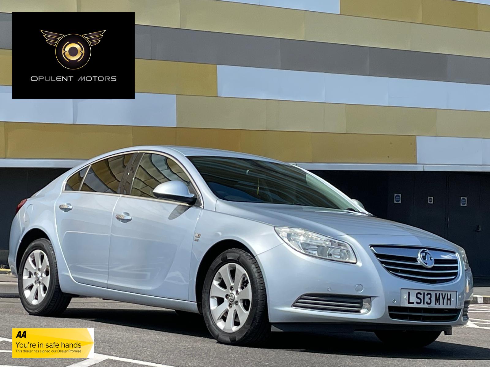 Vauxhall Insignia 2.0 CDTi SE Nav Hatchback 5dr Diesel Auto Euro 5 (160 ps)