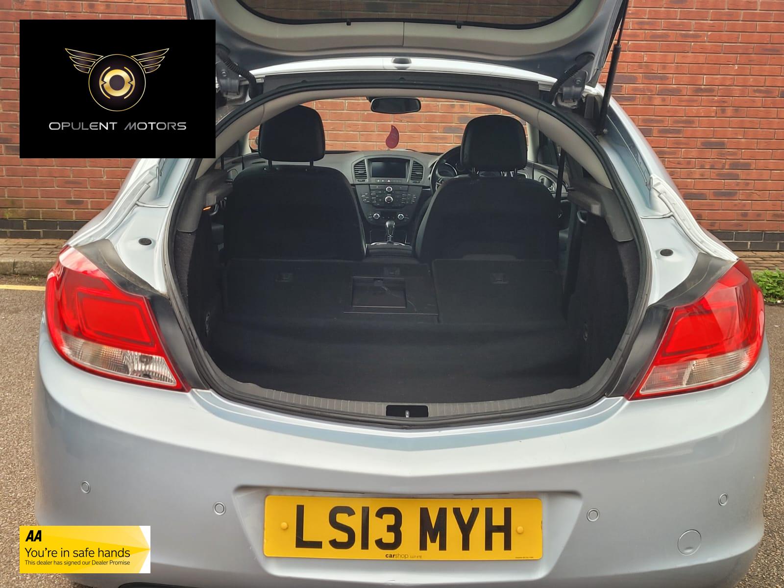 Vauxhall Insignia 2.0 CDTi SE Nav Hatchback 5dr Diesel Auto Euro 5 (160 ps)
