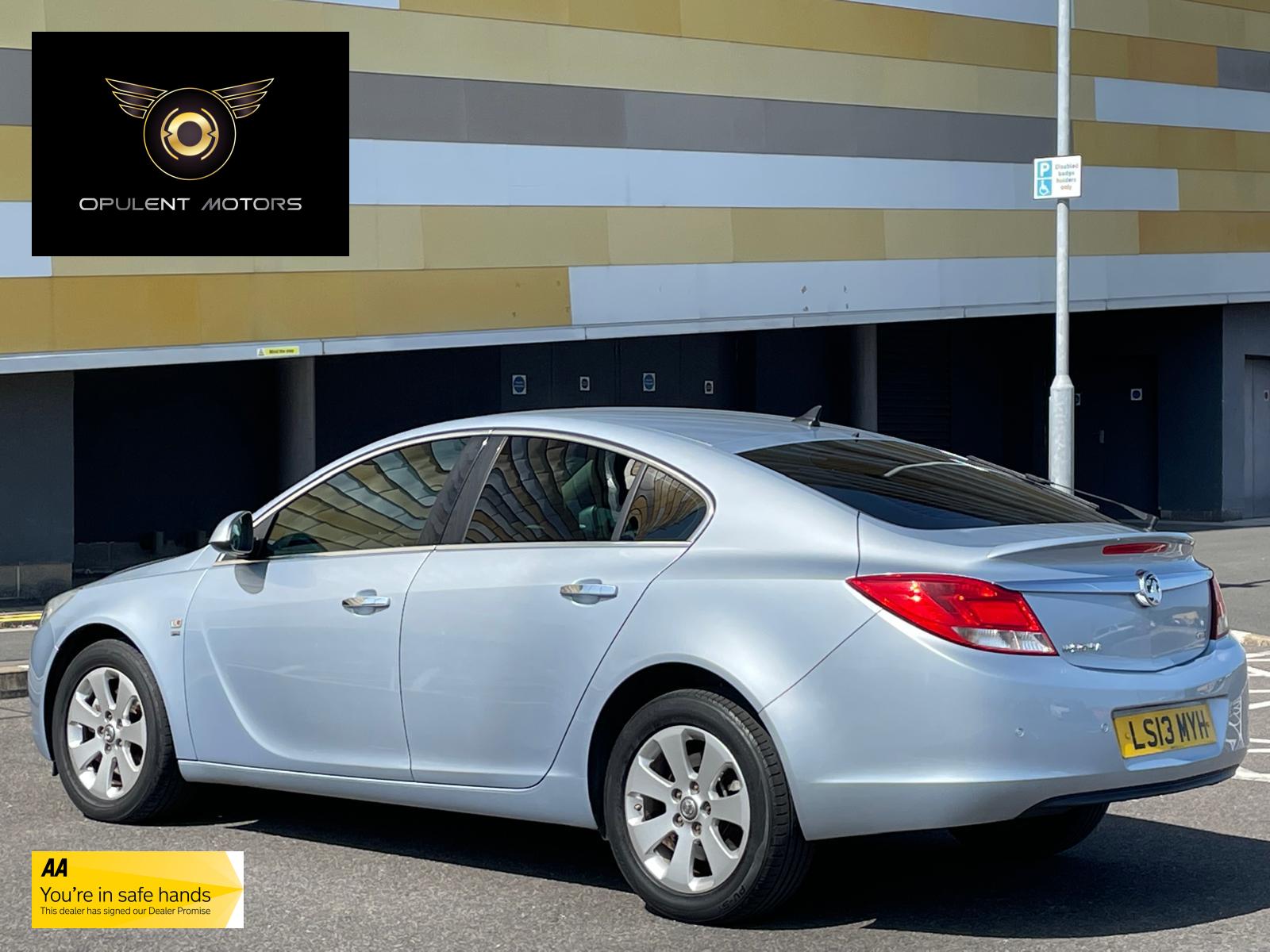 Vauxhall Insignia 2.0 CDTi SE Nav Hatchback 5dr Diesel Auto Euro 5 (160 ps)