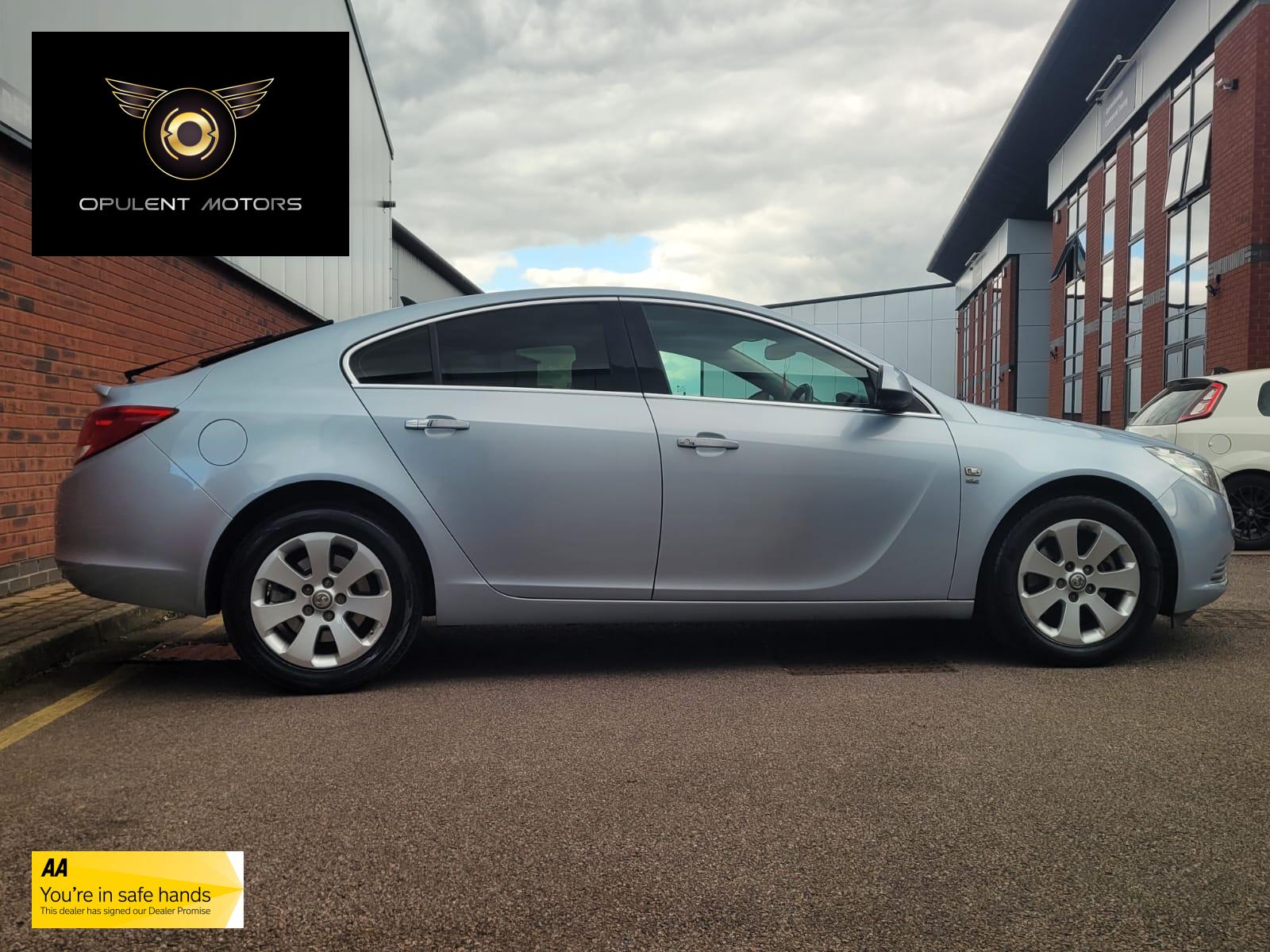 Vauxhall Insignia 2.0 CDTi SE Nav Hatchback 5dr Diesel Auto Euro 5 (160 ps)